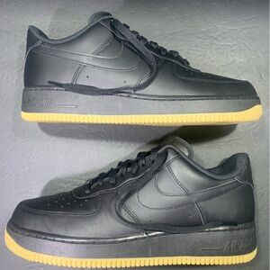 Nike Air Force 1 Men’s Low ‘07 Black Gum Bottom Sneakers Size- 10.5